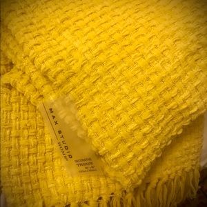 Max Studio Chartreuse Chunky Sweater Knit Throw